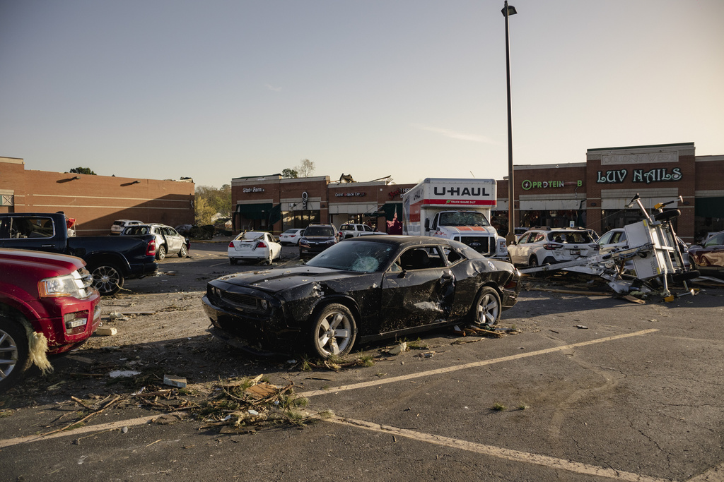 Tornadoes kill at least 11 across US Midwest and South - The Intelligencer